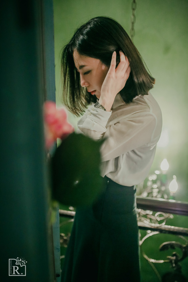 短发女子秀气时尚写真  第8张