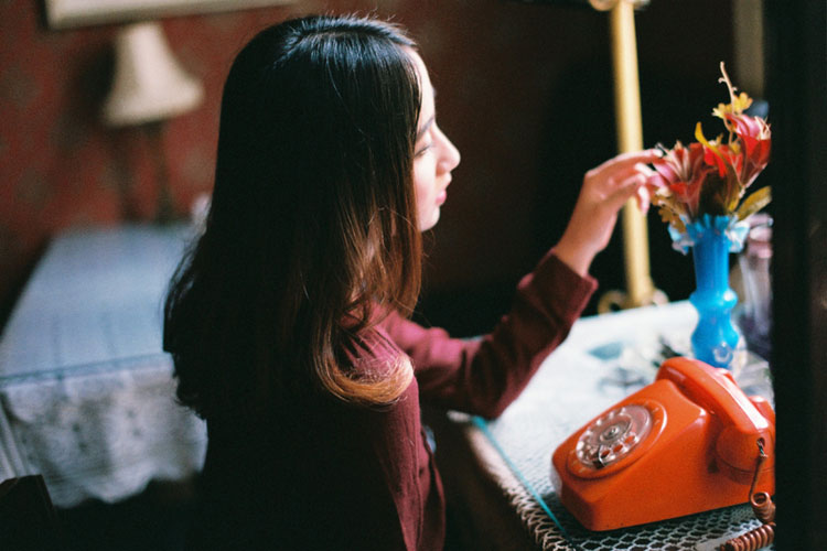 清晨出现在咖啡馆的妖艳女子  第11张