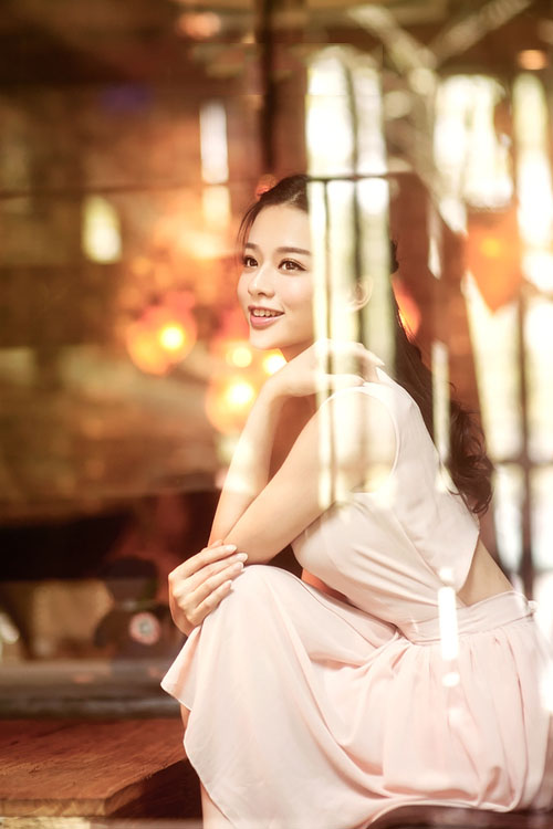 小清新美女的咖啡店清纯图  第2张