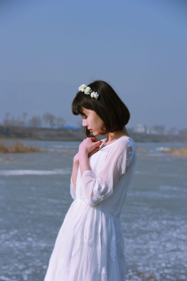 花环少女海边白裙飘飘  第14张
