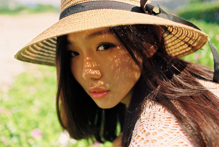 清凉夏日的长发MM  第11张