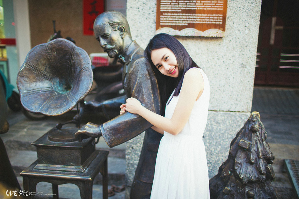 时光静默的清纯甜美女子  第14张