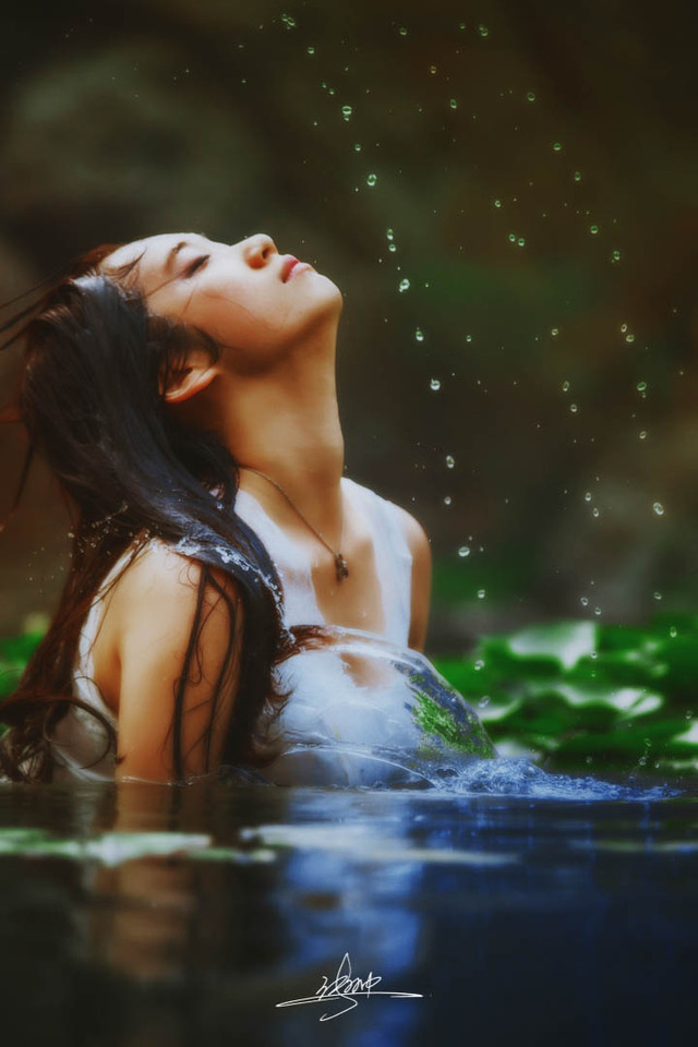 湿身女子水中小清晰图  第3张