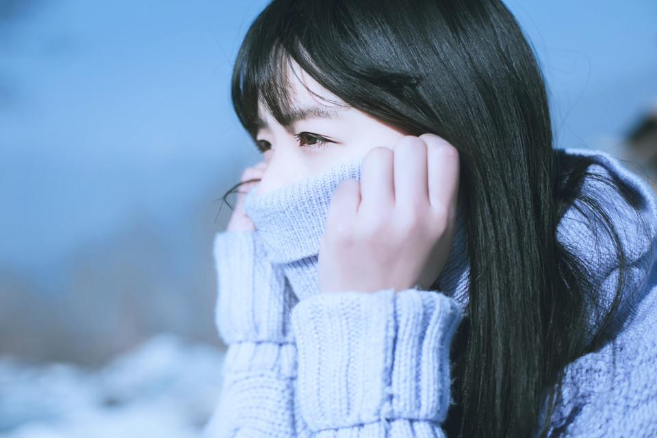 雪地清纯妹子私房照  第5张