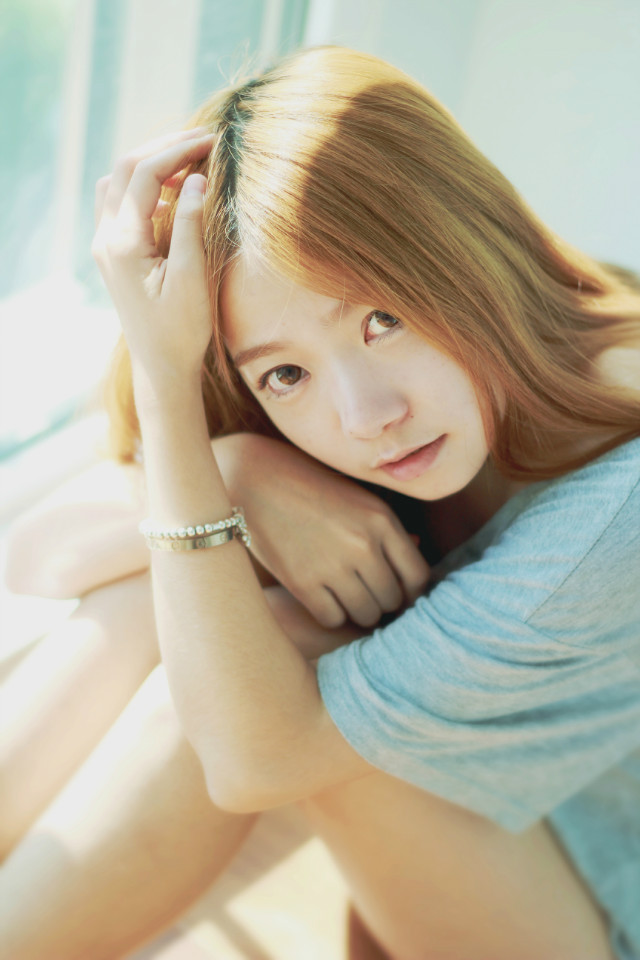 阳光下清纯甜美女生  第6张