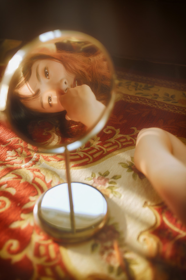 私房女子光影与身体的交融  第7张