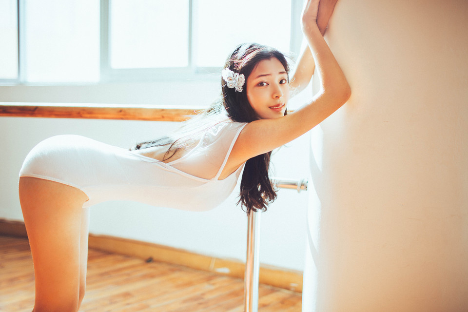 优美舞姿清纯少女  第16张