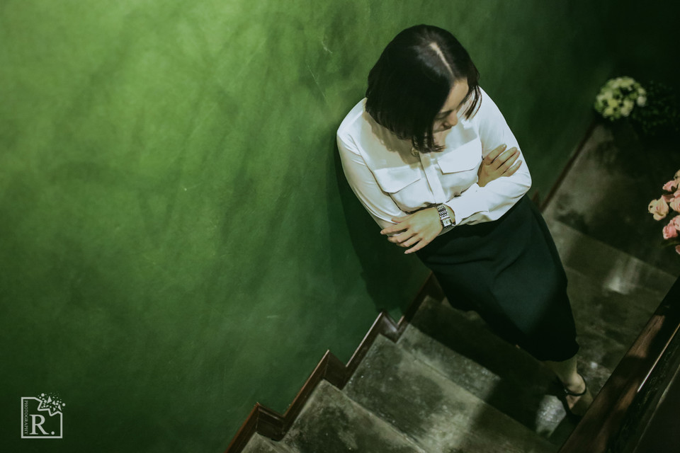 短发女子秀气时尚写真  第9张