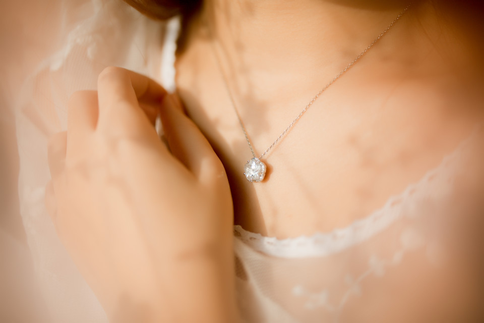 白裙少女私房清纯迷人图  第6张