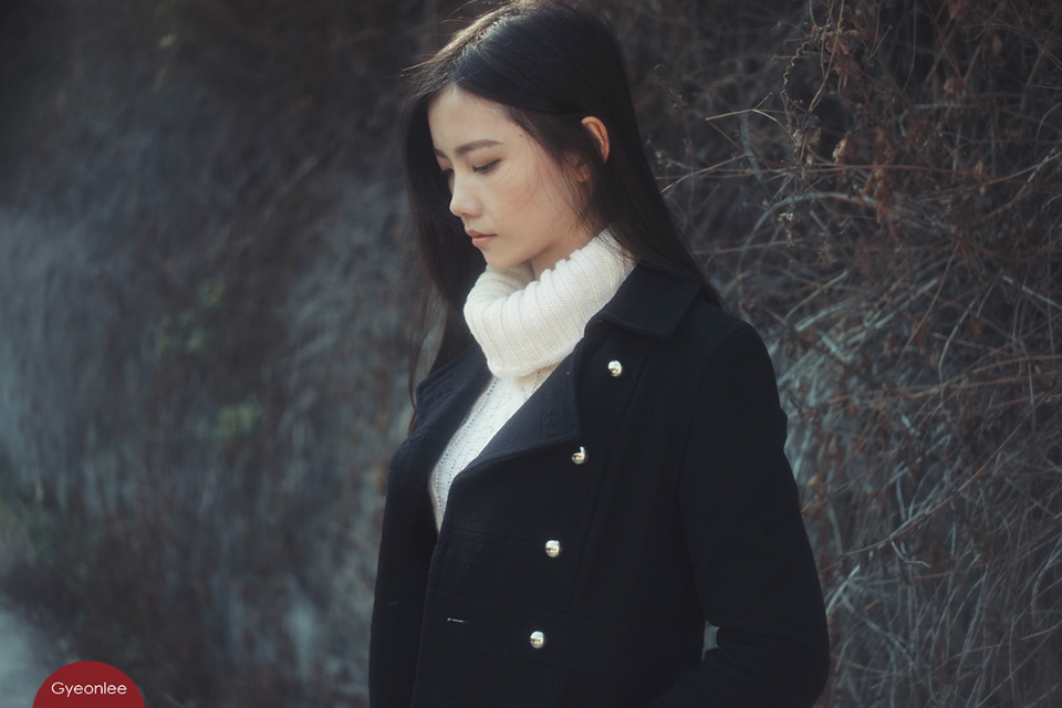 冬日暖人心窝的甜美女子  第8张