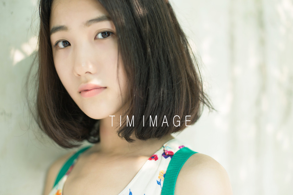 短发美女清凉一夏写真  第16张