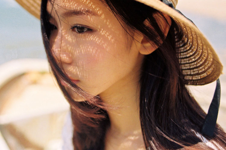 清凉夏日的长发MM  第8张