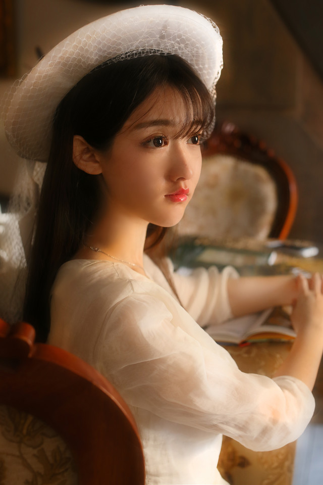 唯美女子私房迷人艺术照  第9张