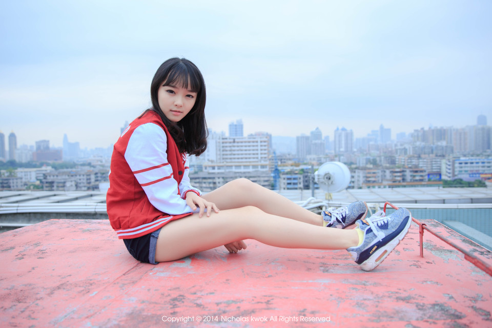 甜美女子的清纯写真图  第7张