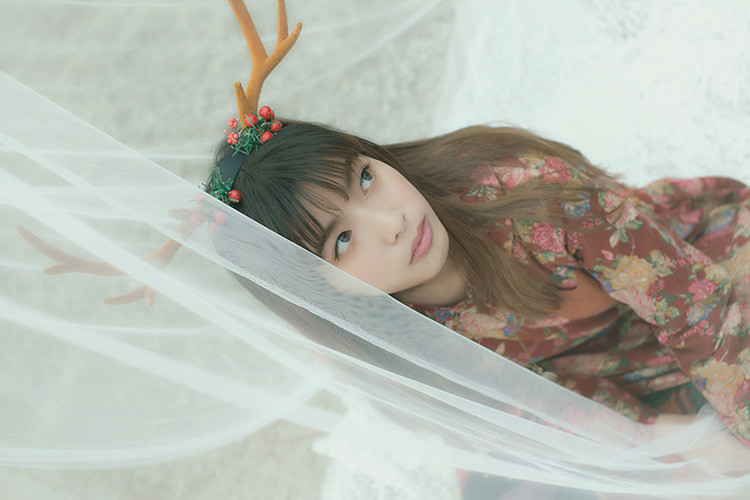 童话里的长发迷人女子  第10张