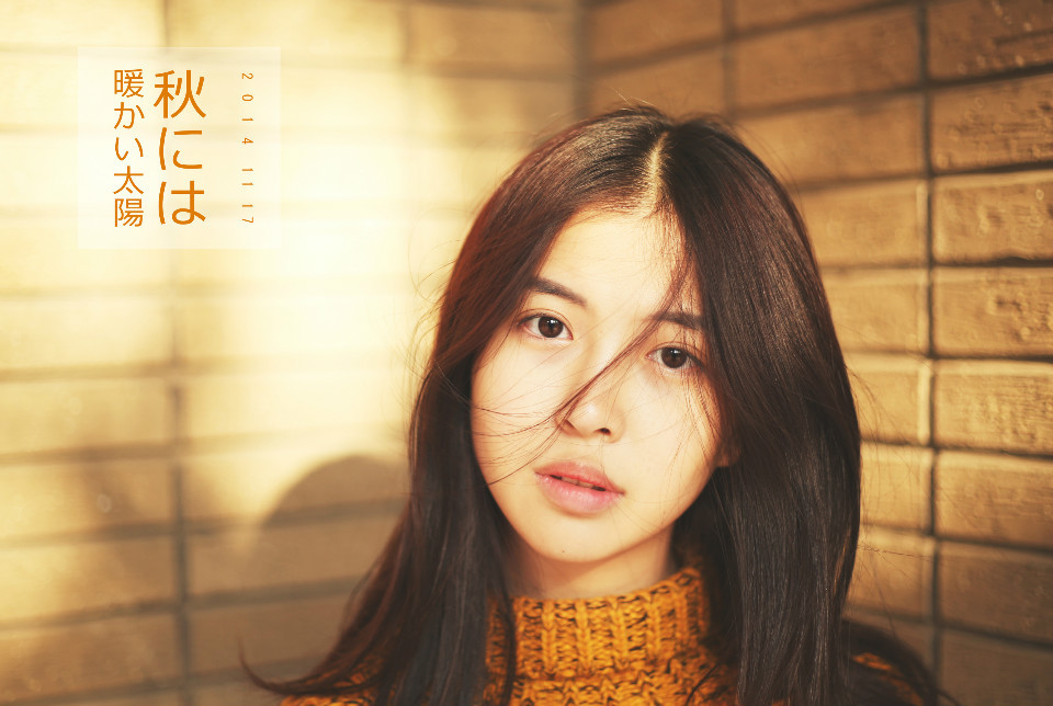 深秋暖阳下清纯甜美姑娘  第7张