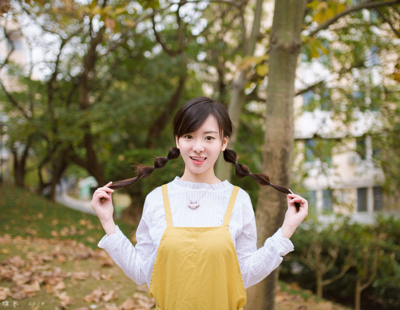 秋日清纯美女迷人图  第6张