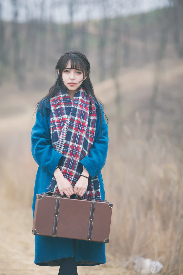 冬日暖阳下小清新美女  第8张