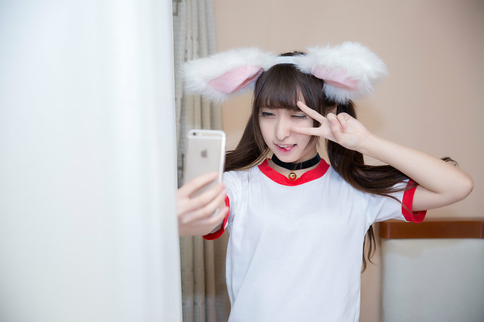 90后私房卖萌妹子  第5张