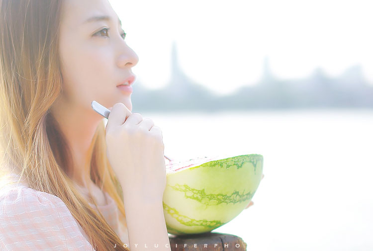 西瓜少女的夏日清纯照  第9张