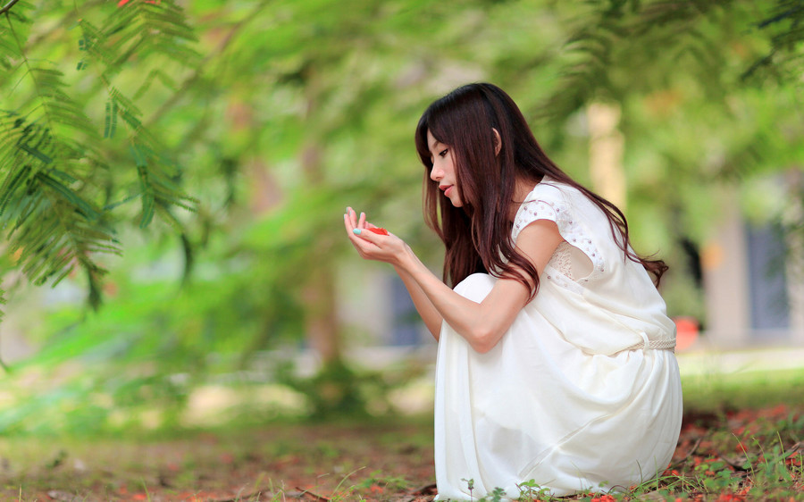 清纯甜美姑娘户外图  第12张